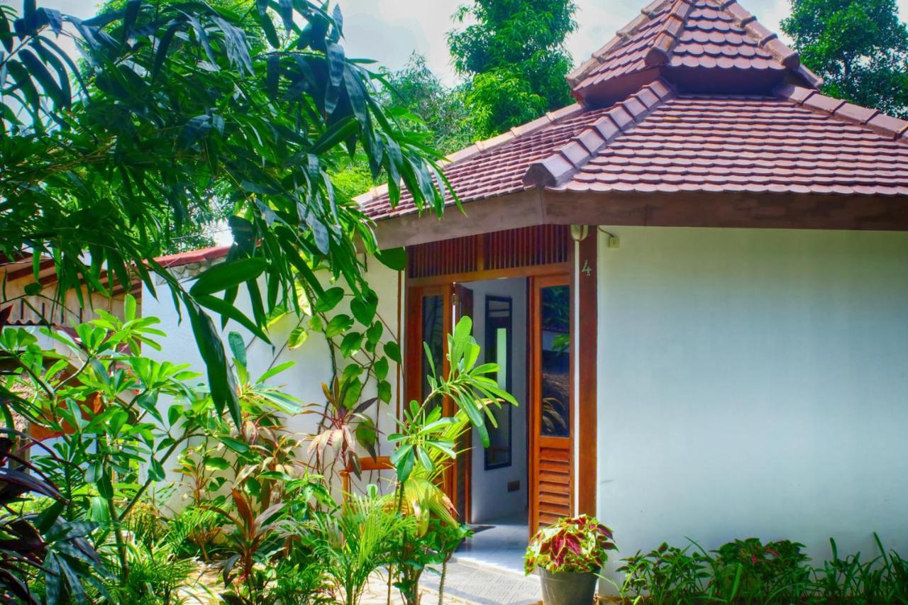 Ayu Hotel Karimunjawa Exterior foto